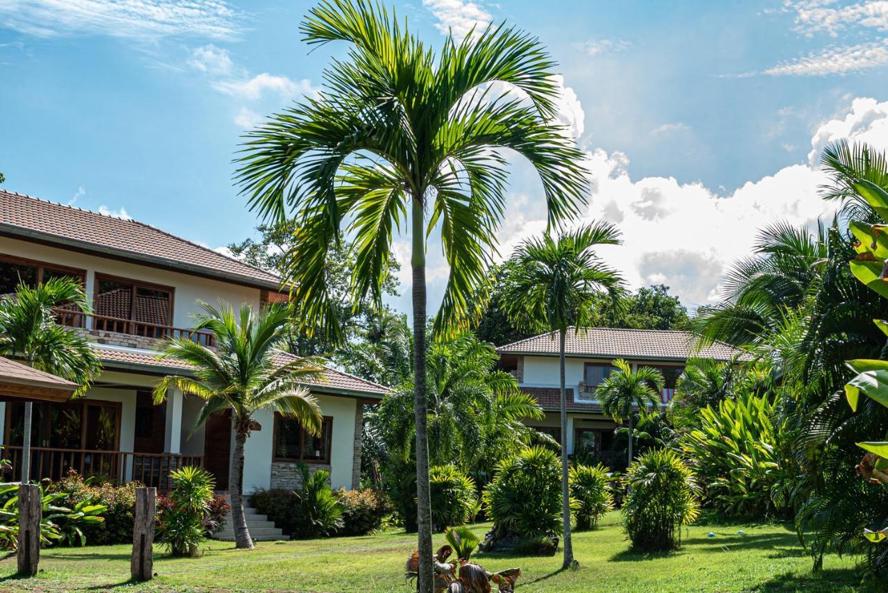 Blue Hill Residence Hua Thanon  Bagian luar foto